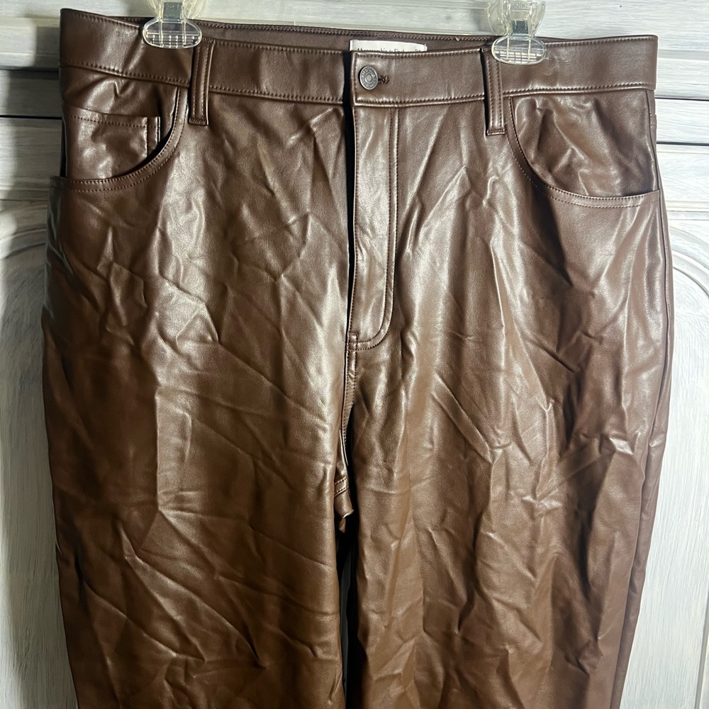 Abercrombie Curve Love Vegan Leather Dark Brown 90’s Straight Pants Ultra High - Picture 8 of 12